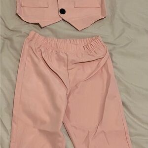 Source Unknown Pink Kids Outfit